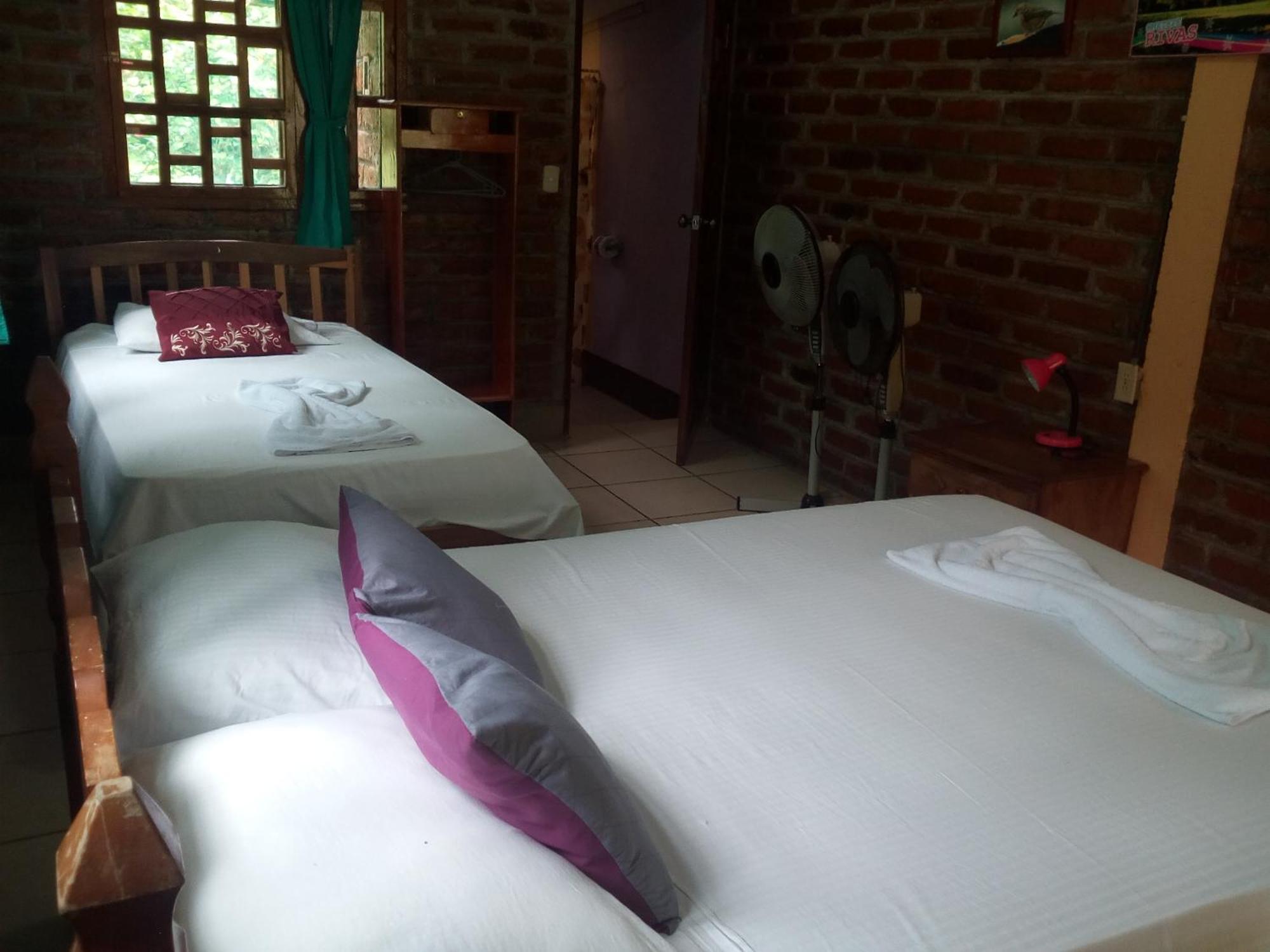 Eco-Lodge El Porvenir. Santa Cruz ภายนอก รูปภาพ