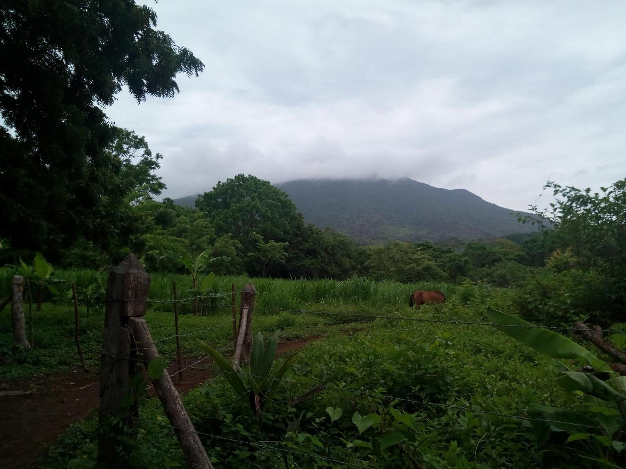 Eco-Lodge El Porvenir. Santa Cruz ภายนอก รูปภาพ