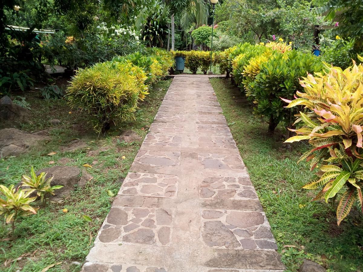 Eco-Lodge El Porvenir. Santa Cruz ภายนอก รูปภาพ